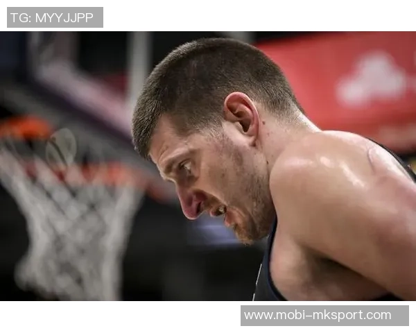 尤班克斯高效得分却难挡约基奇单打表现球队防守亟待提升