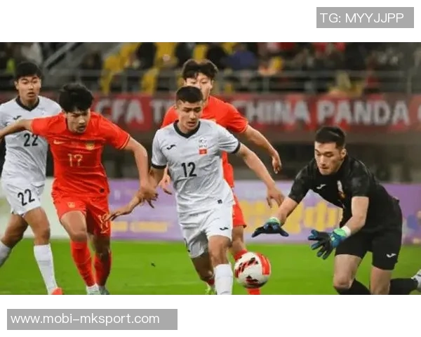 U22国足角球失利遭反击无奈战术犯规主裁判未出示黄牌解析